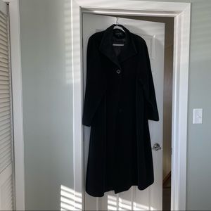 Jones of New York full length coat size 24 NEW